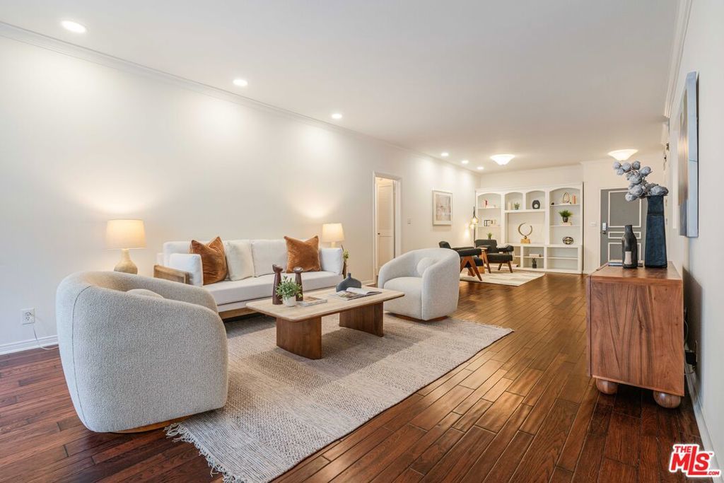 Photo of Listing #25552917