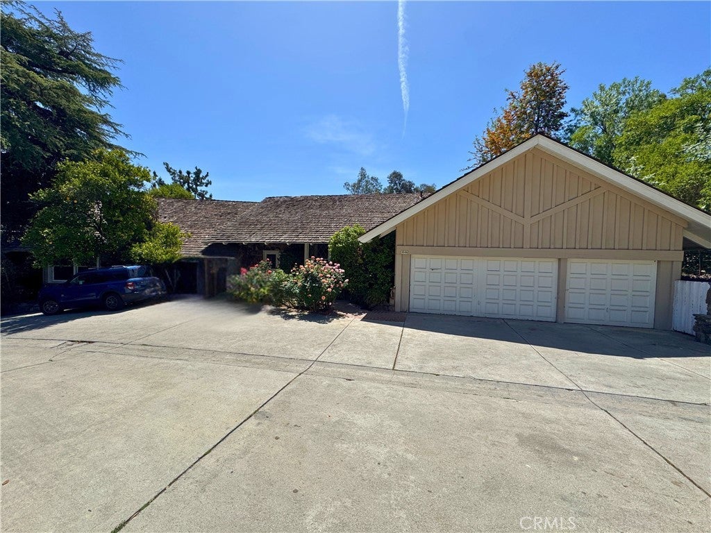 Photo of Listing #SR25117554