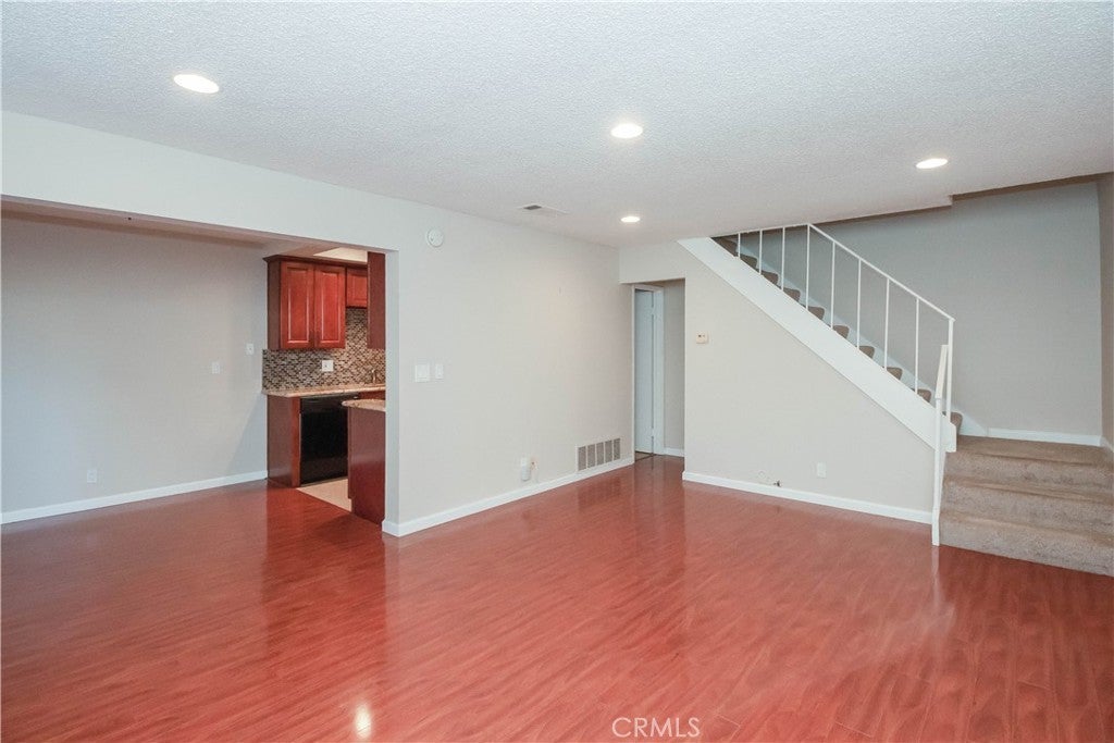 Photo of Listing #RS25132558