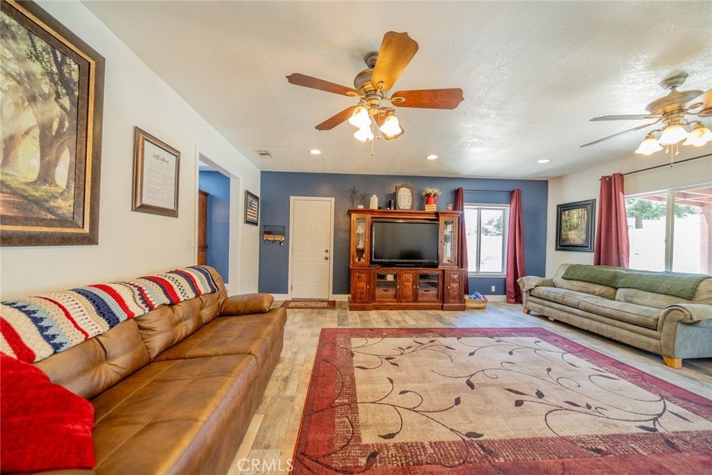 Photo of Listing #CV25134749