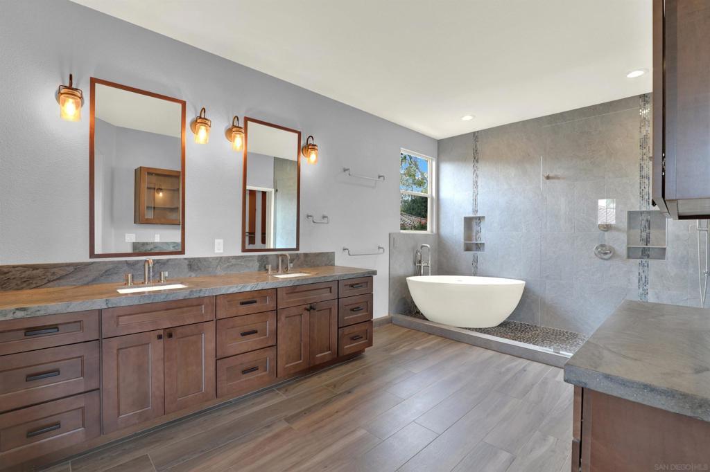 Photo of Listing #250030750SD