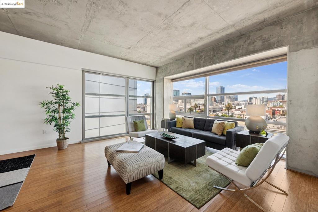 Photo of Listing #41101632