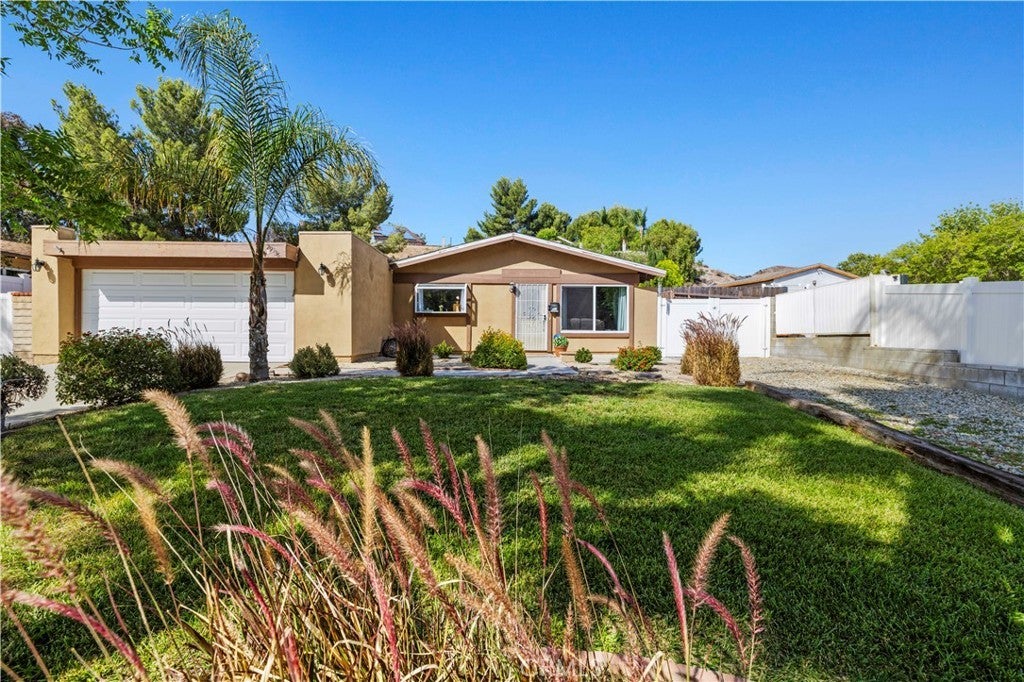 Photo of Listing #SR25132988