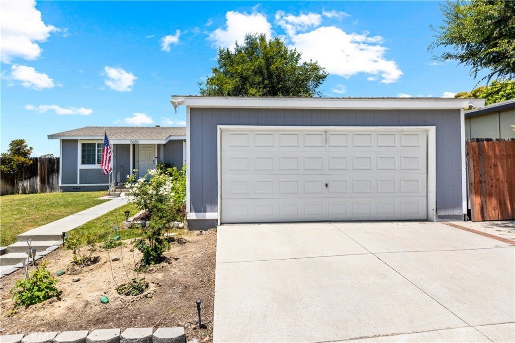 Photo of Listing #PW25134118