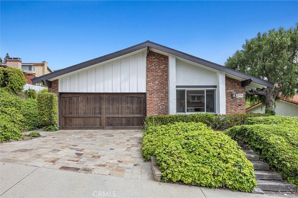 Photo of Listing #SB25133956