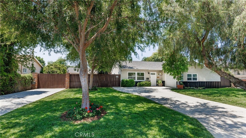 Photo of Listing #SR25134550