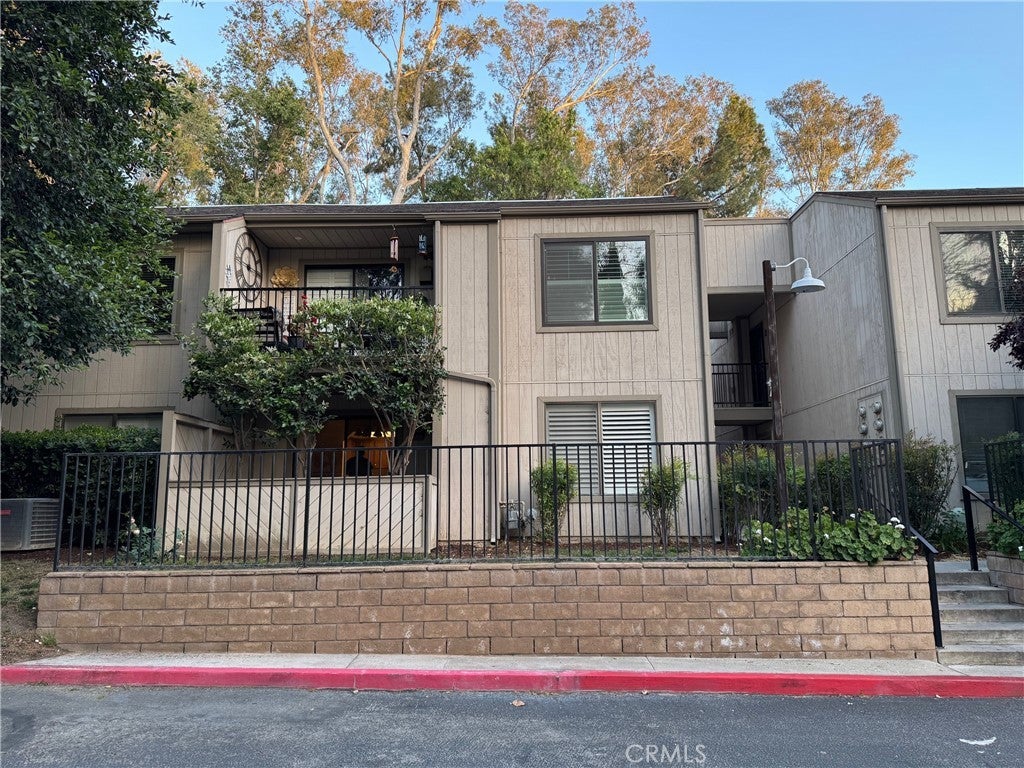 Photo of Listing #IV25120922