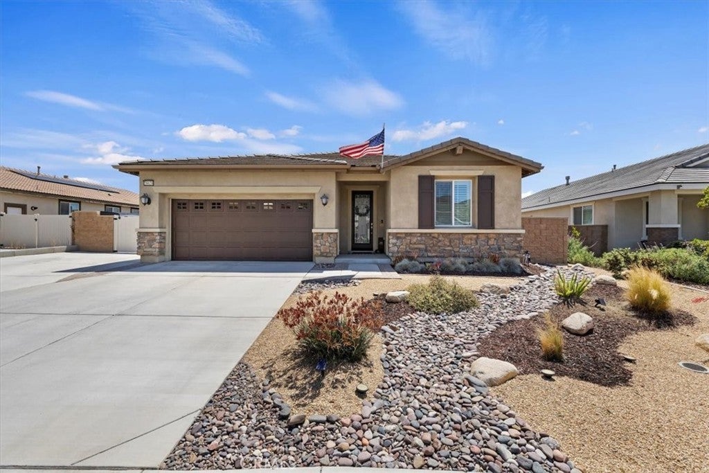 Photo of Listing #IV25125282