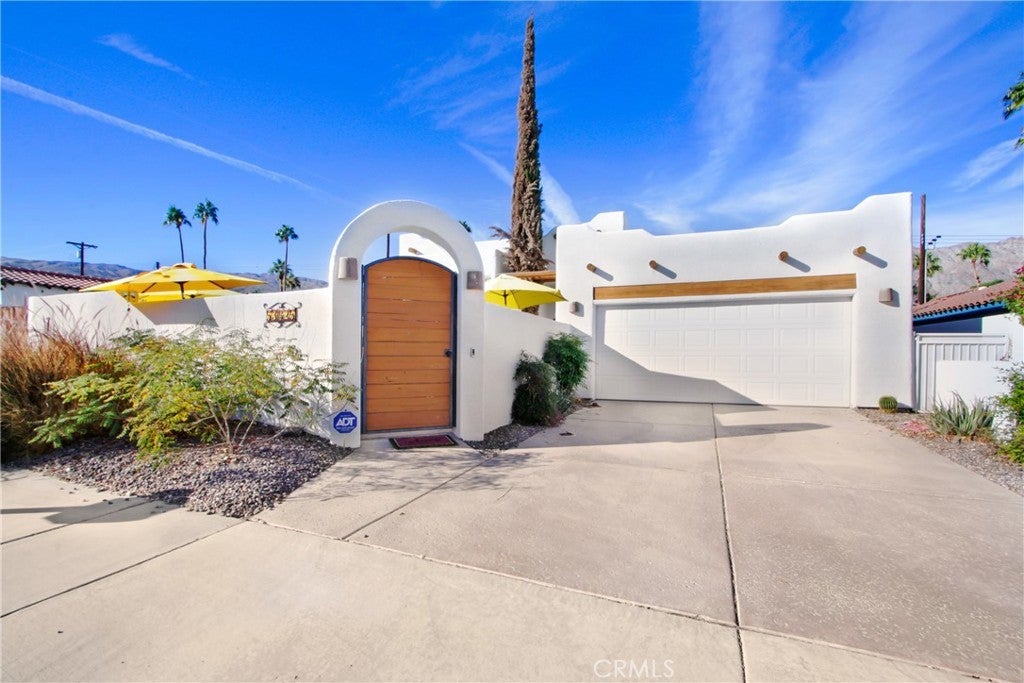 53825 Eisenhower Drive, La Quinta