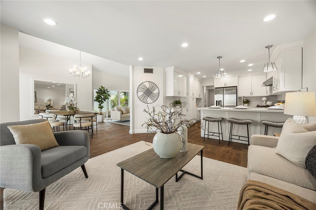 Photo of Listing #PW25135495