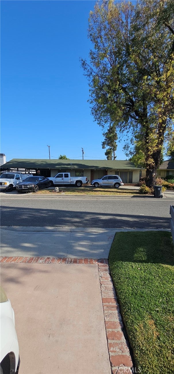 Photo of Listing #DW25136041