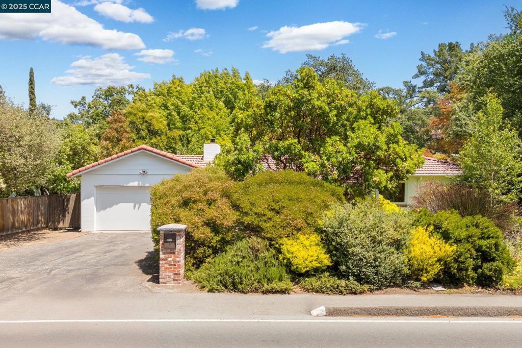 Photo of Listing #41101743