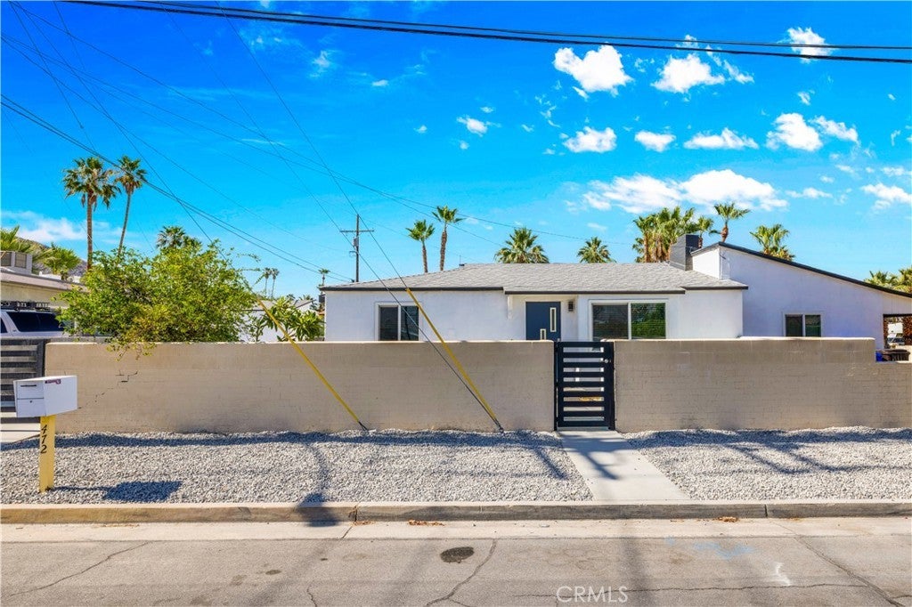 595 Calle Santa Rosa, Palm Springs