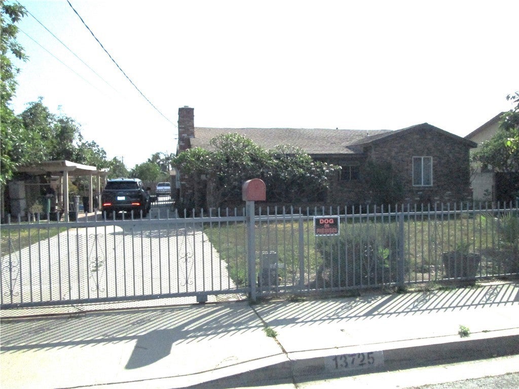 Photo of Listing #CV25136302