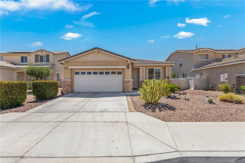 Photo of Listing #PW25136248