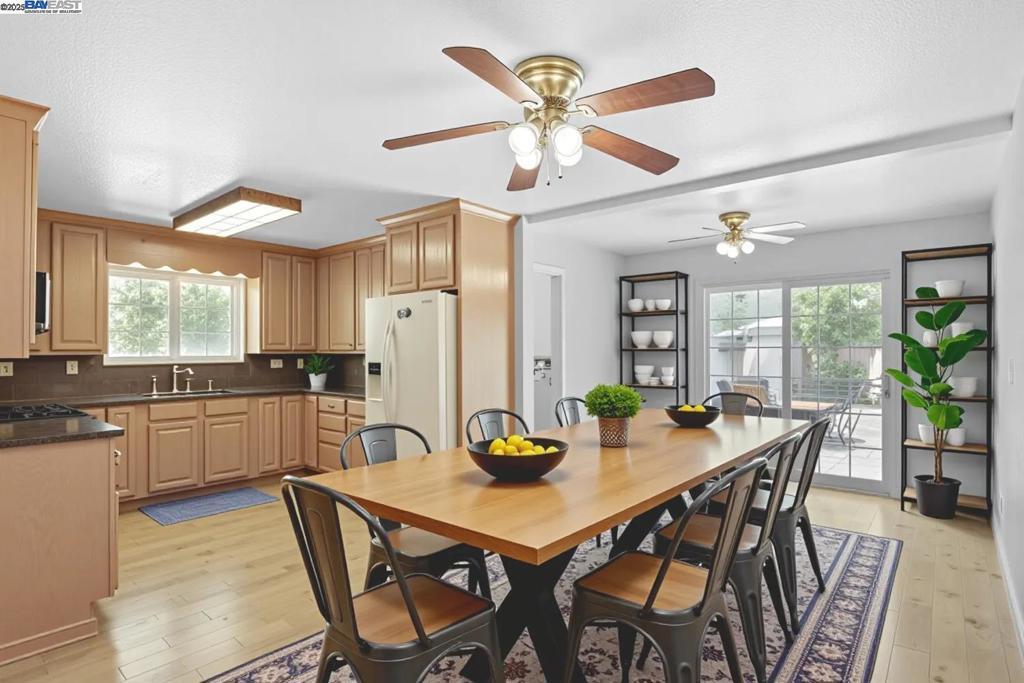 Photo of Listing #41101796