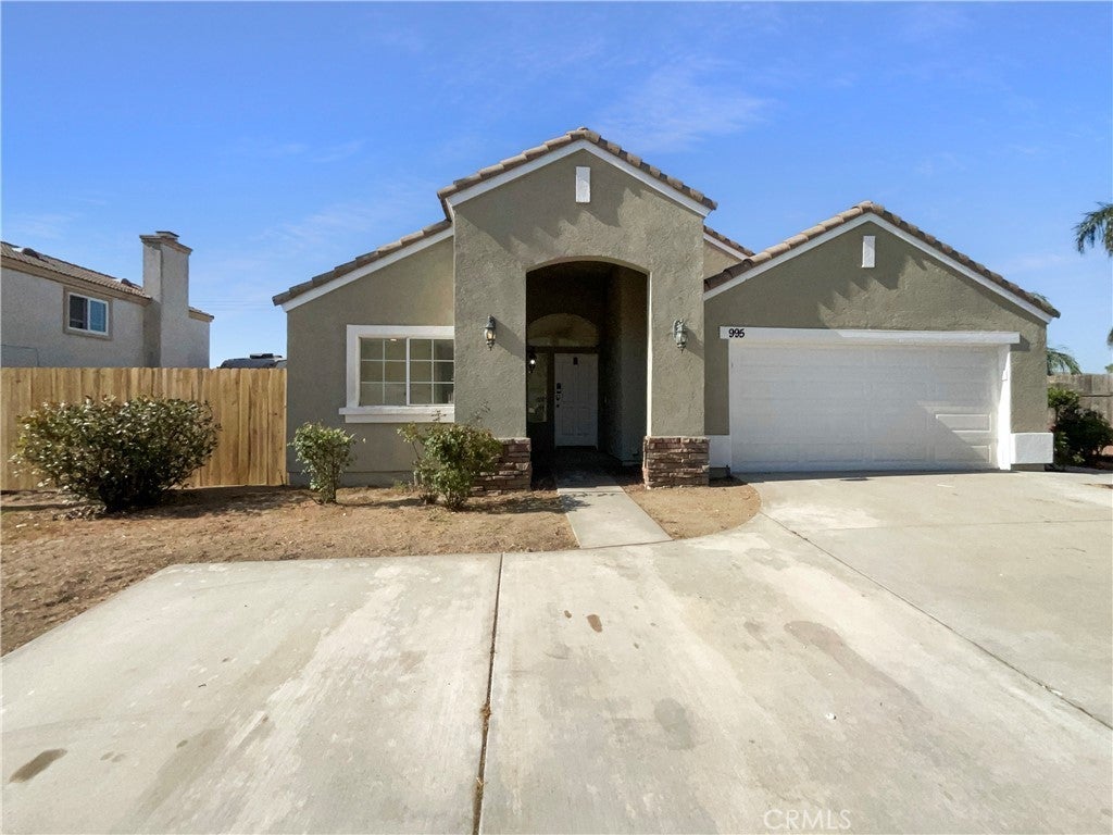 Photo of Listing #IV25136515