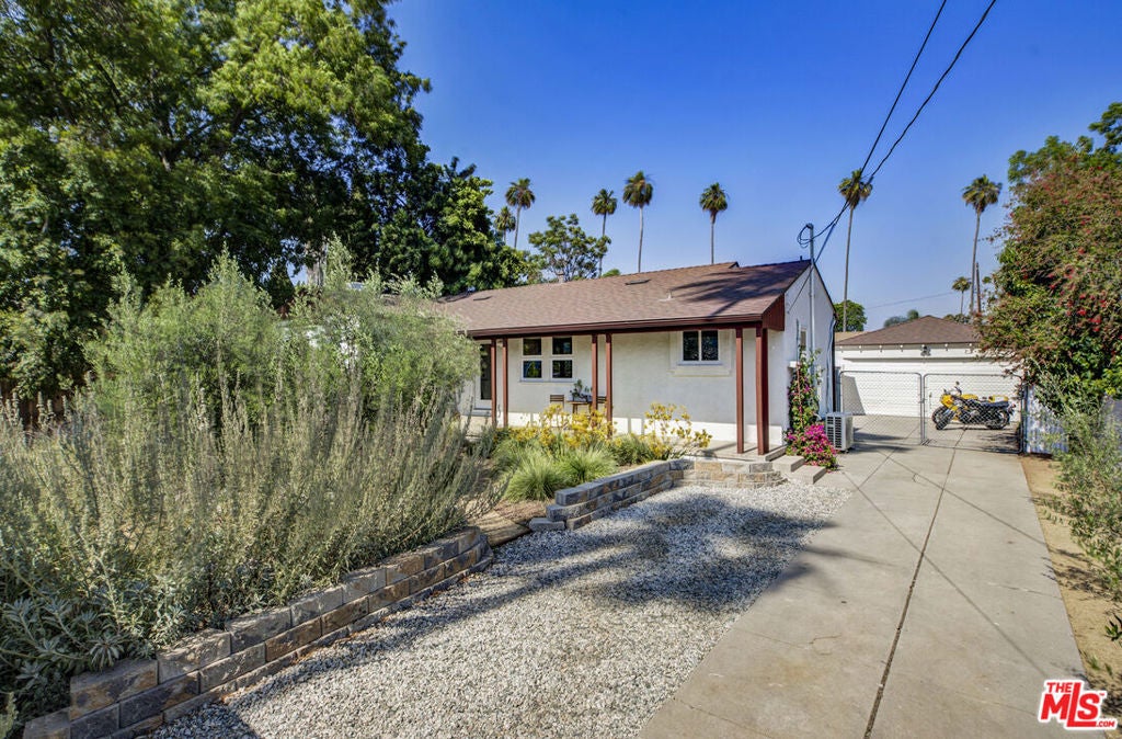 Photo of Listing #25554007