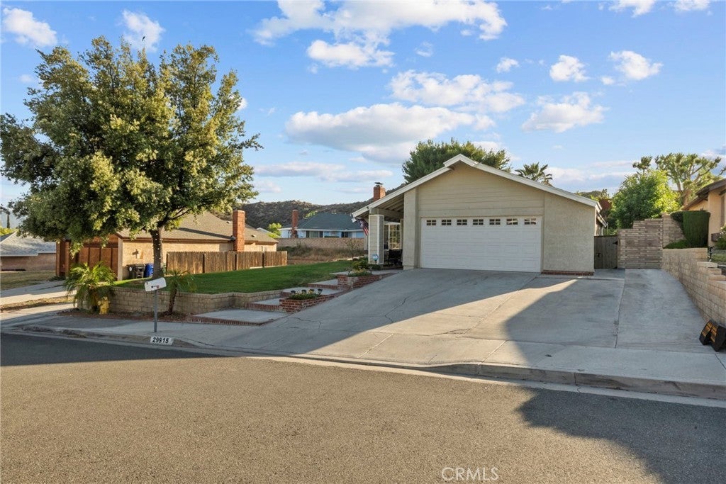 Photo of Listing #SR25135874