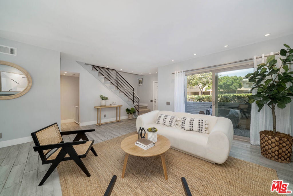 Photo of Listing #25534810