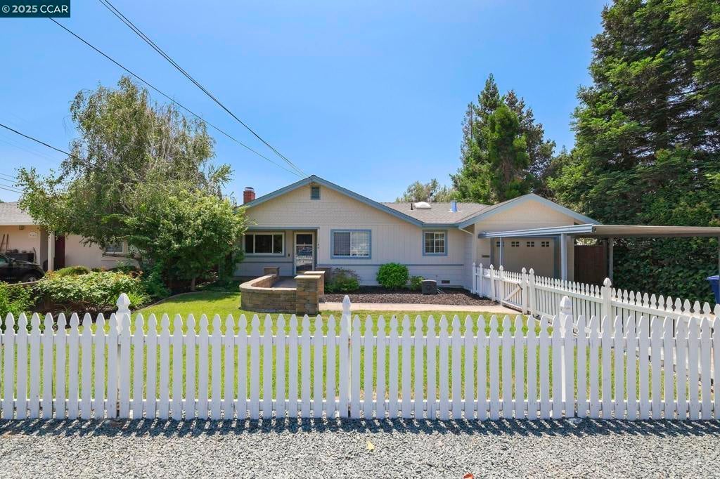 Photo of Listing #41101811