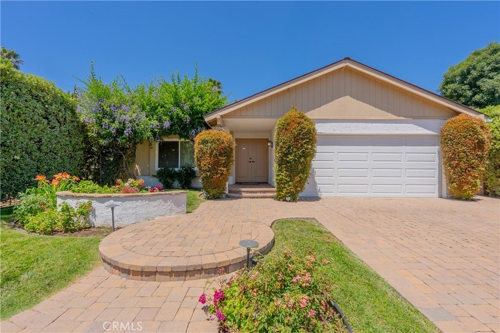 Photo of Listing #SR25136349