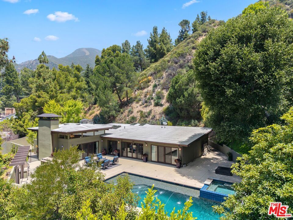 Photo of Listing #25528881