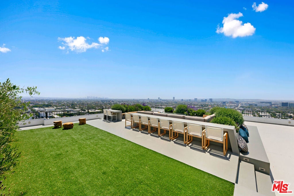 Photo of Listing #25554265