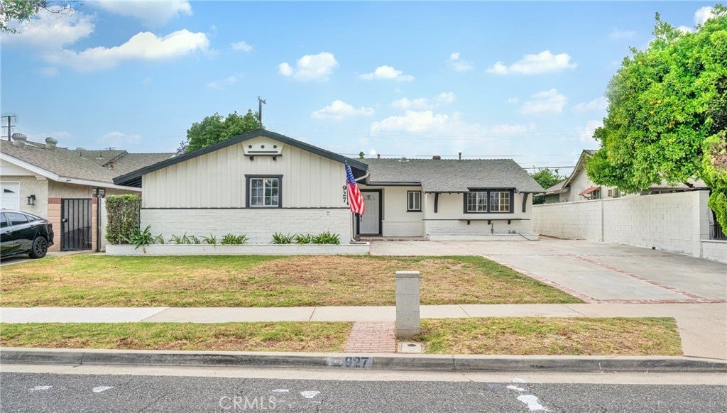 Photo of Listing #CV25117666