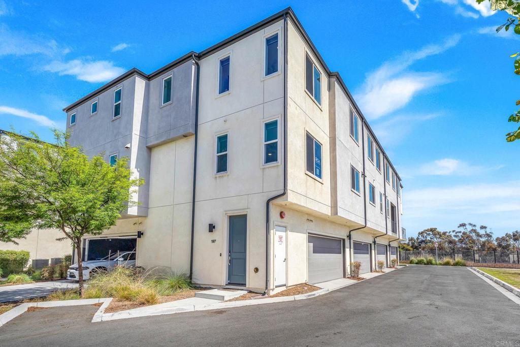 Photo of Listing #PTP2504565