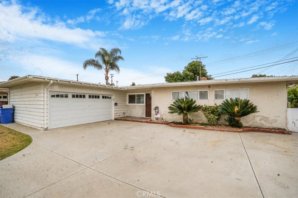 Photo of Listing #OC25137158