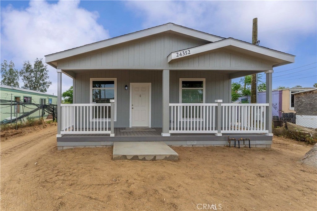 Photo of Listing #IV25136165