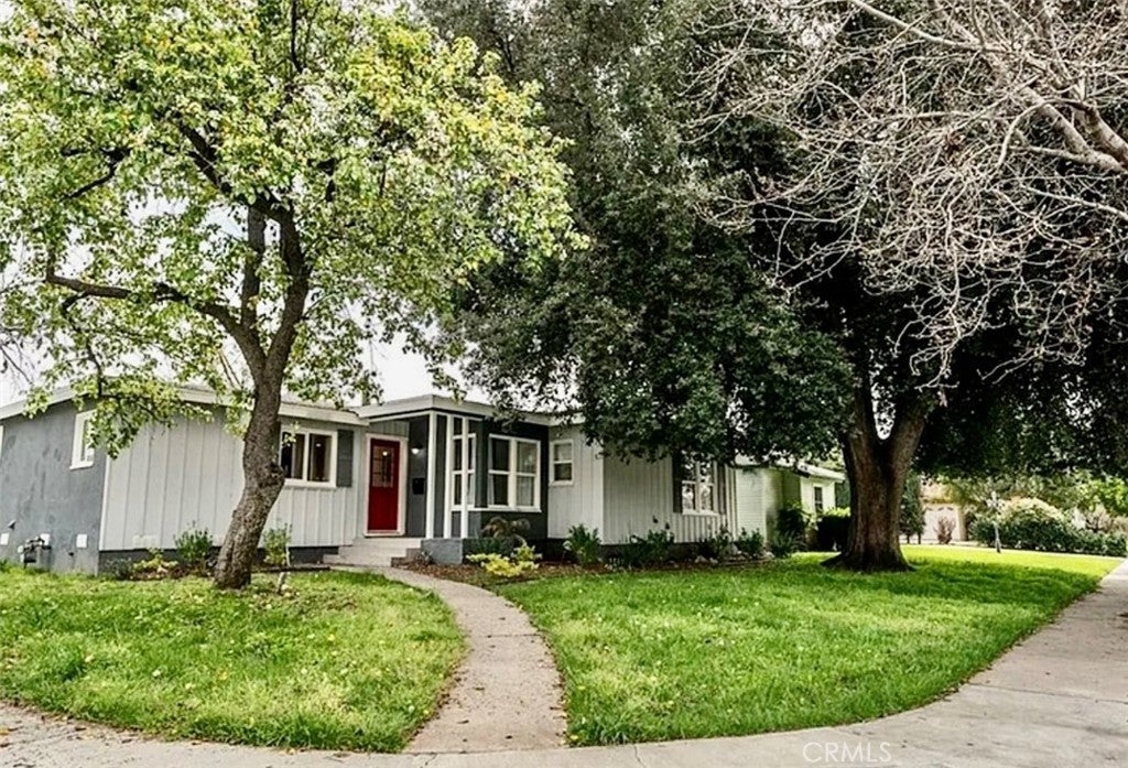 Photo of Listing #SR25135796