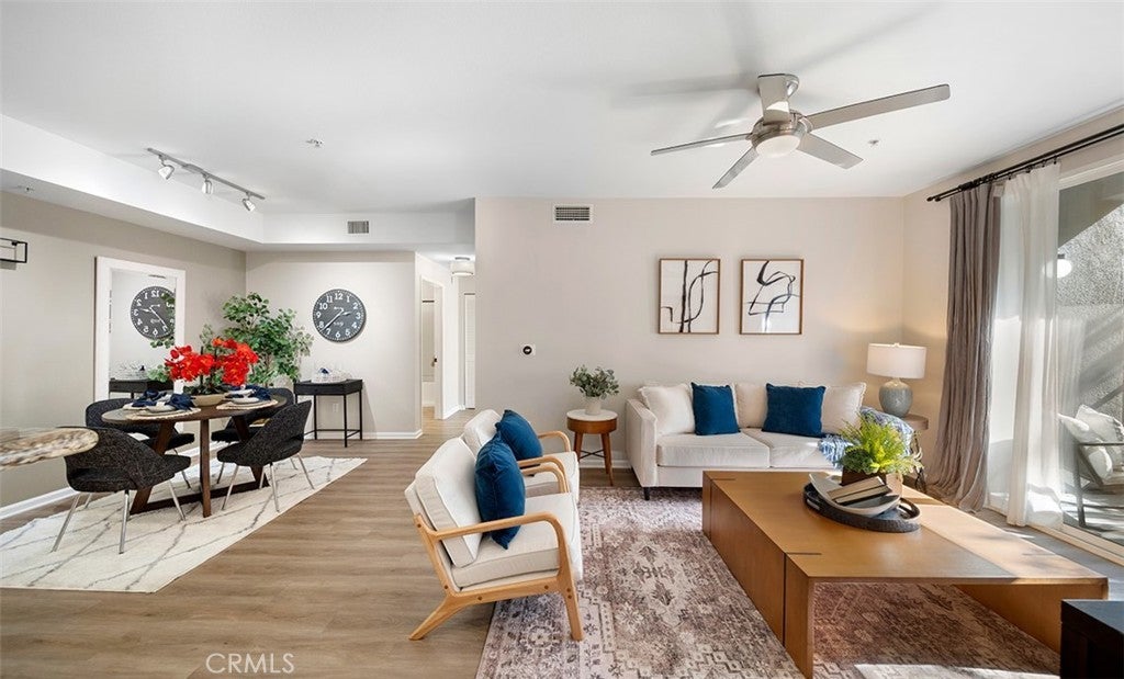 Photo of Listing #PW25135250