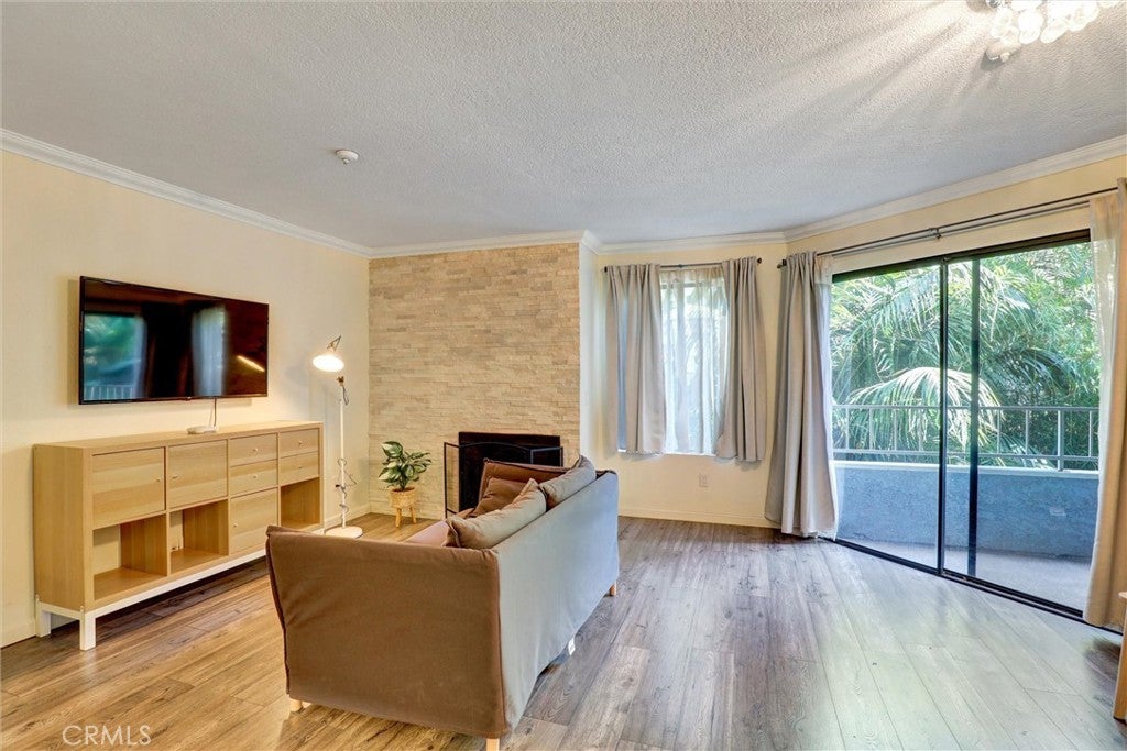 Photo of Listing #PW25137331