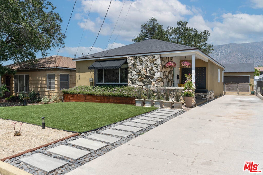 Photo of Listing #25554051