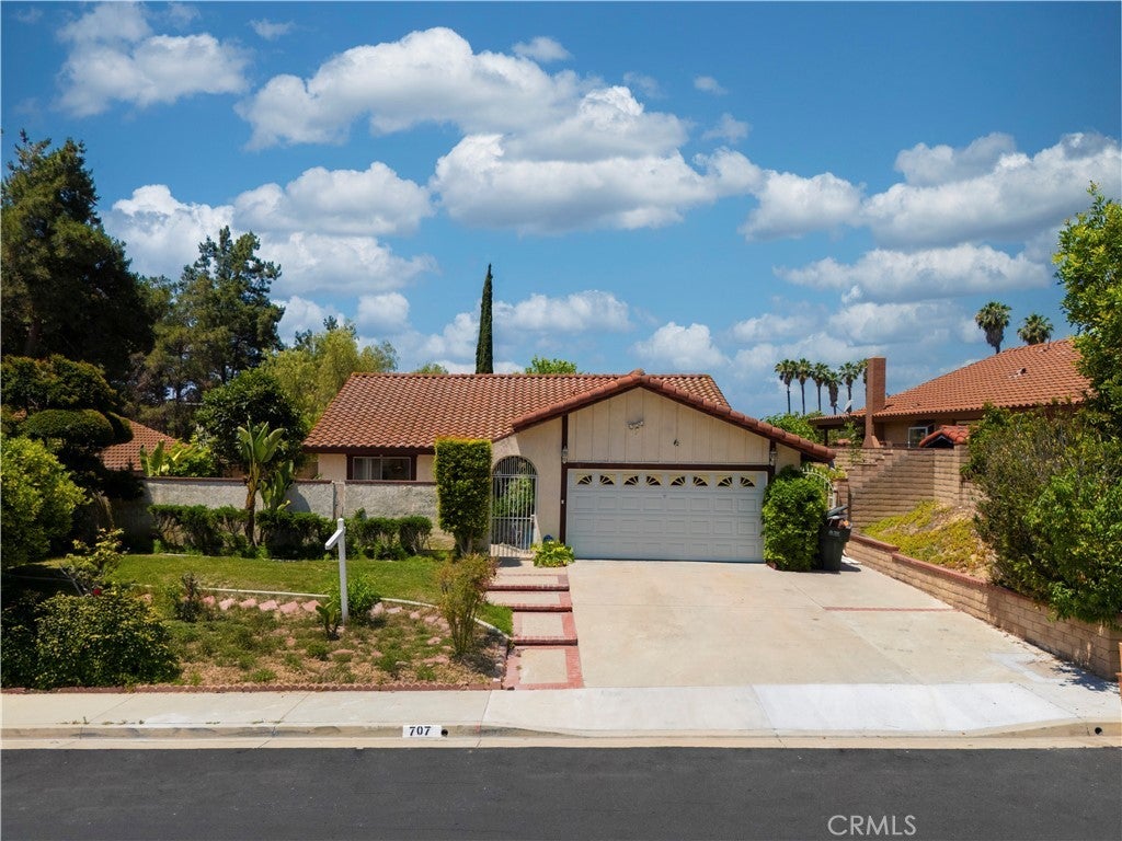 Photo of Listing #OC25137289