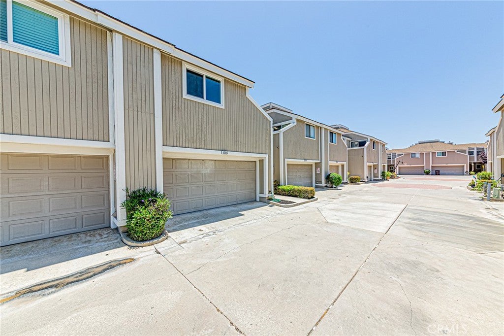 Photo of Listing #TR25136796