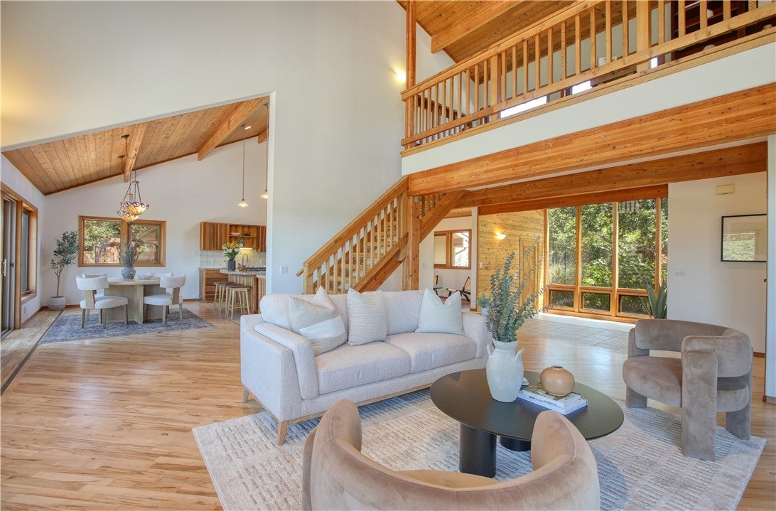 Photo of Listing #PI25135912