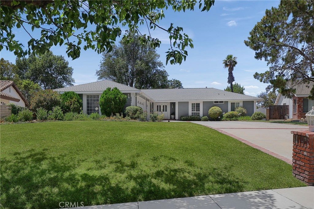 Photo of Listing #SR25126021