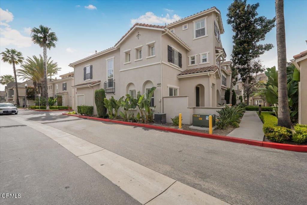 Photo of Listing #V1-30670