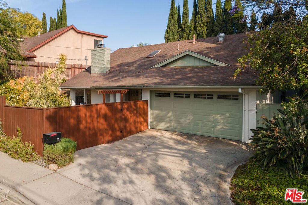 Photo of Listing #25553645