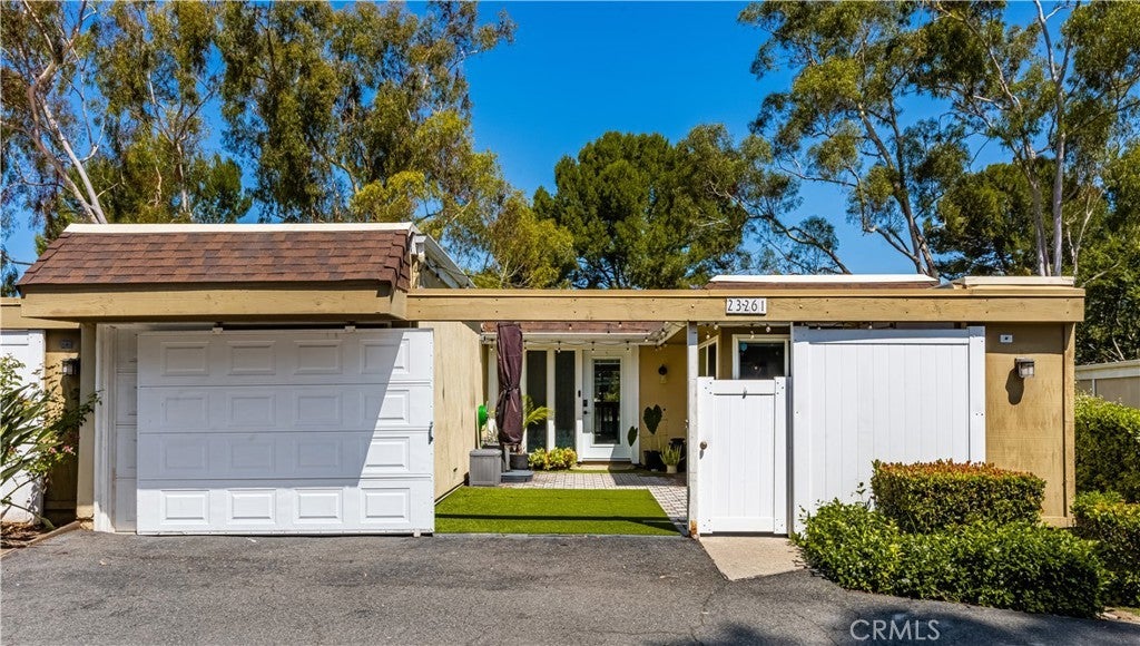 Photo of Listing #PW25137703