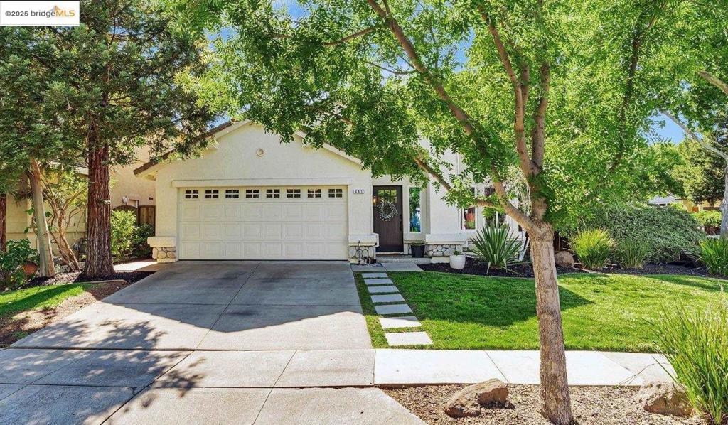 Photo of Listing #41102045