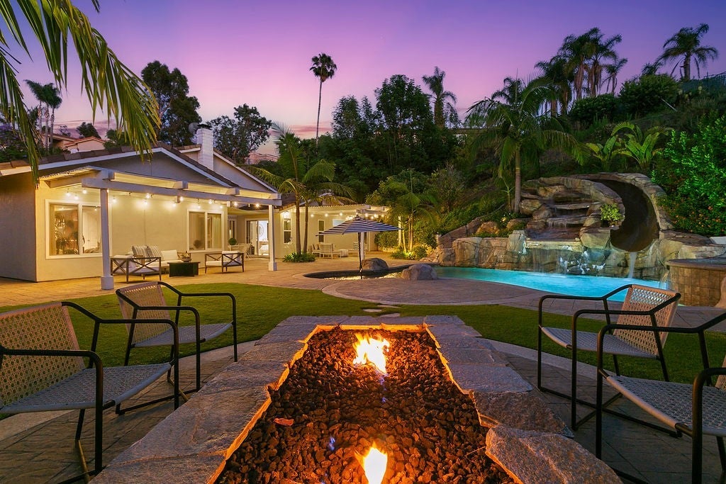 Photo of Listing #PW25136525