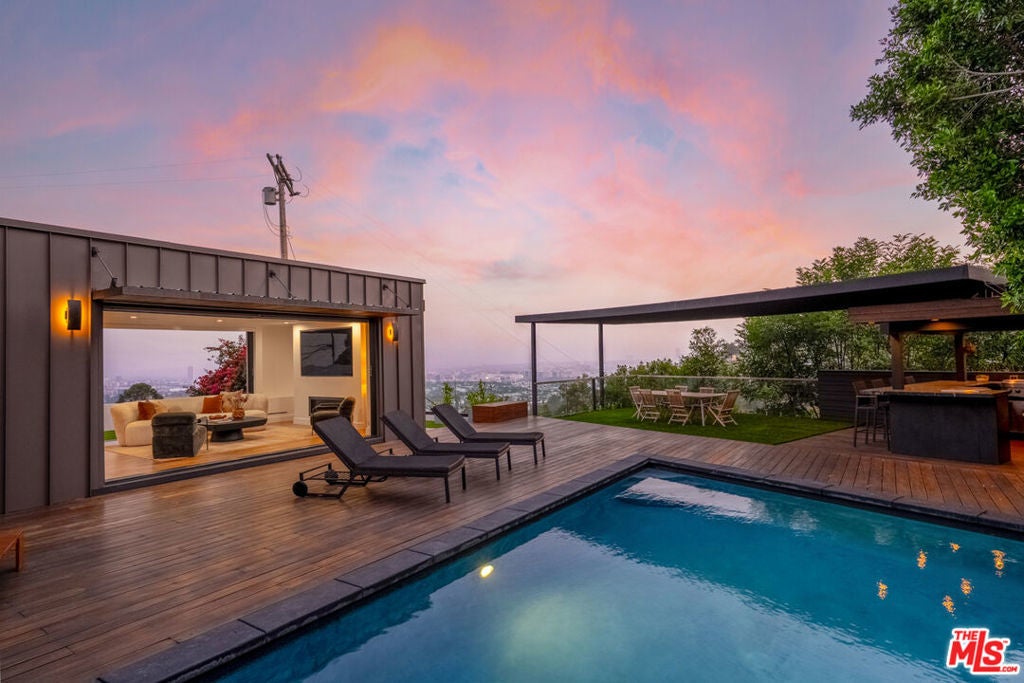 Photo of Listing #25552985