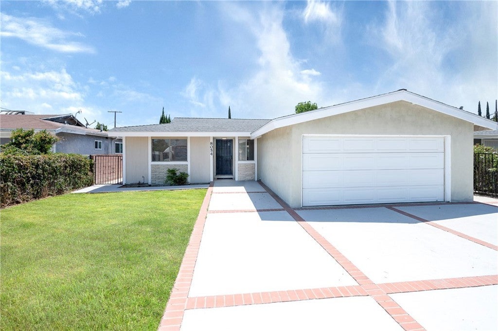 Photo of Listing #PW25134669