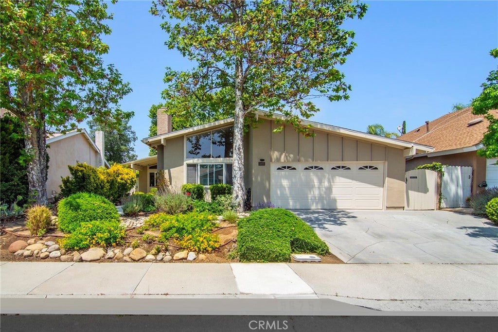 Photo of Listing #SR25137815