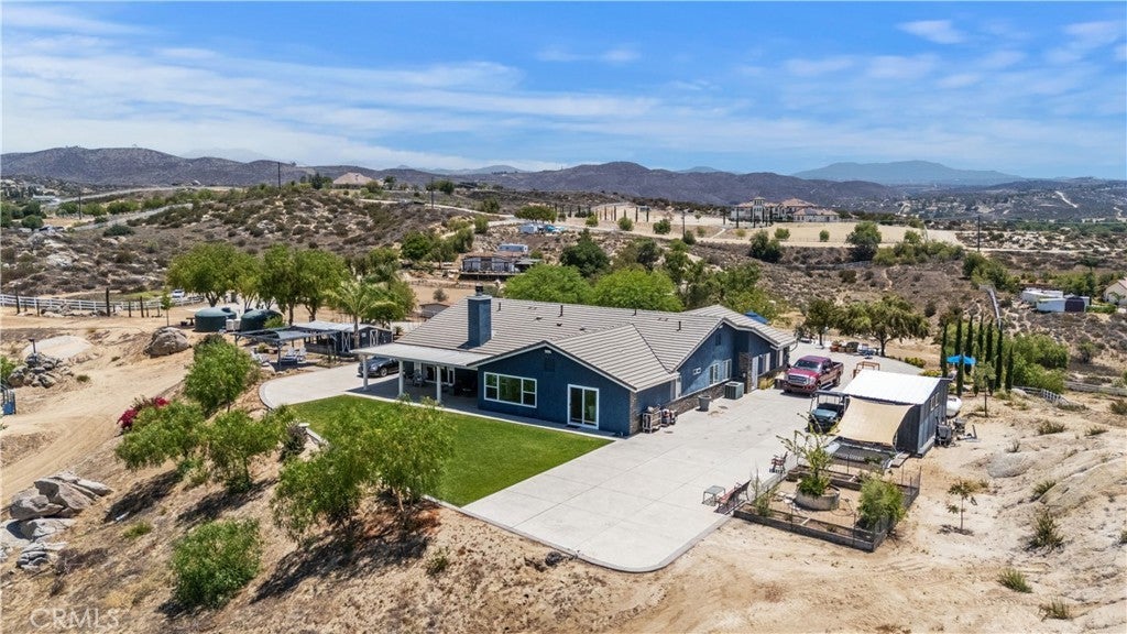 Photo of Listing #SW25136099