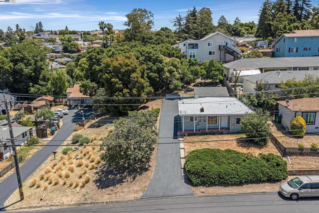 Photo of Listing #41102103